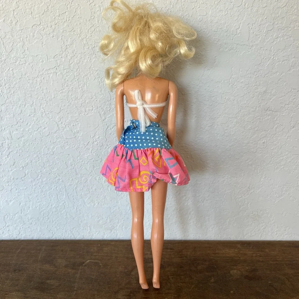 Vintage 1987‎ California Dream Barbie Outfit Camera Earrings